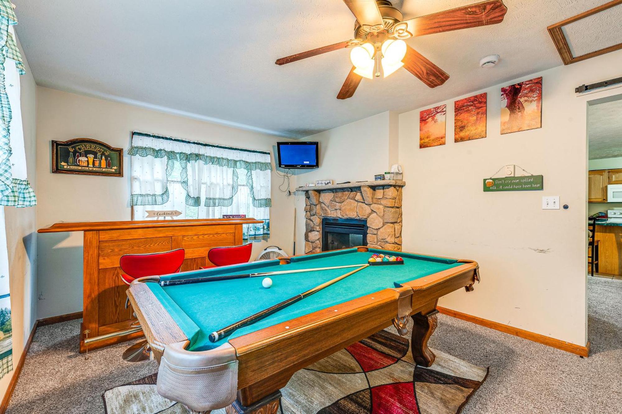 Pet-Friendly Pocono Lake Oasis With Hot Tub! Kültér fotó