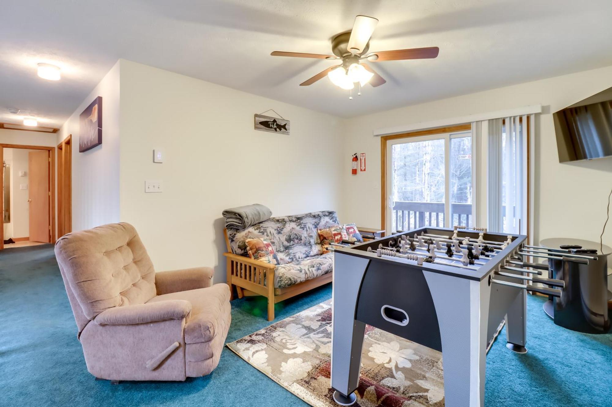 Pet-Friendly Pocono Lake Oasis With Hot Tub! Kültér fotó