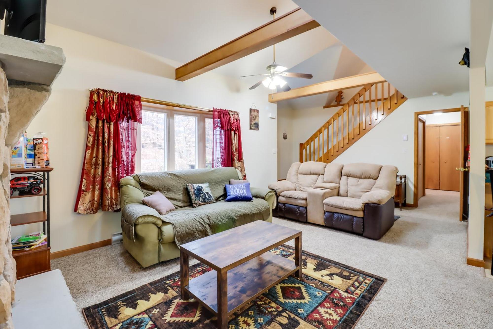 Pet-Friendly Pocono Lake Oasis With Hot Tub! Kültér fotó